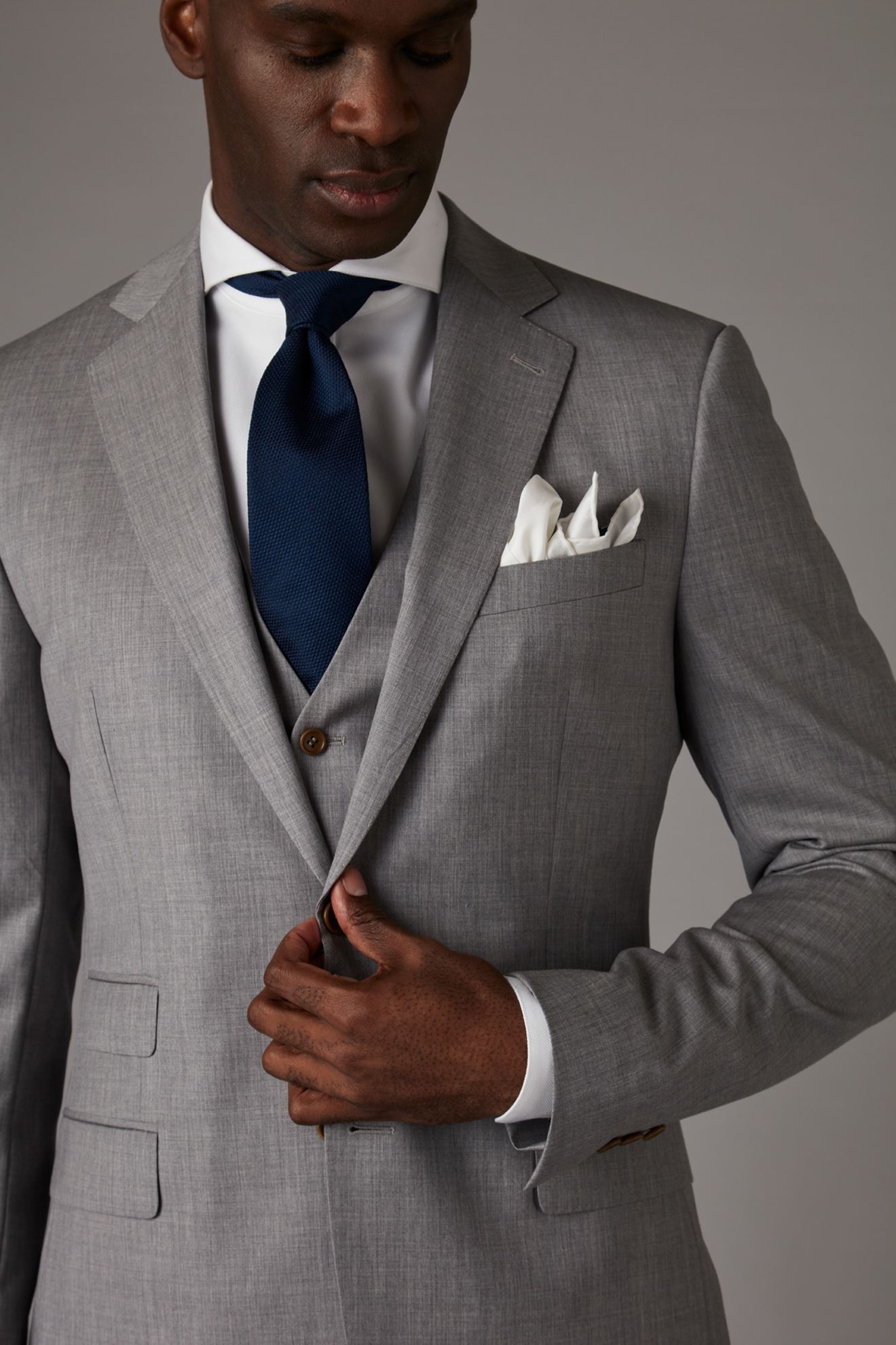 Picture of Light grey three-piece suit