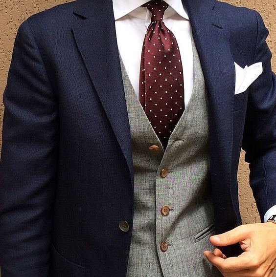 Picture of Mixed fabric navy blue and grey three-piece suit