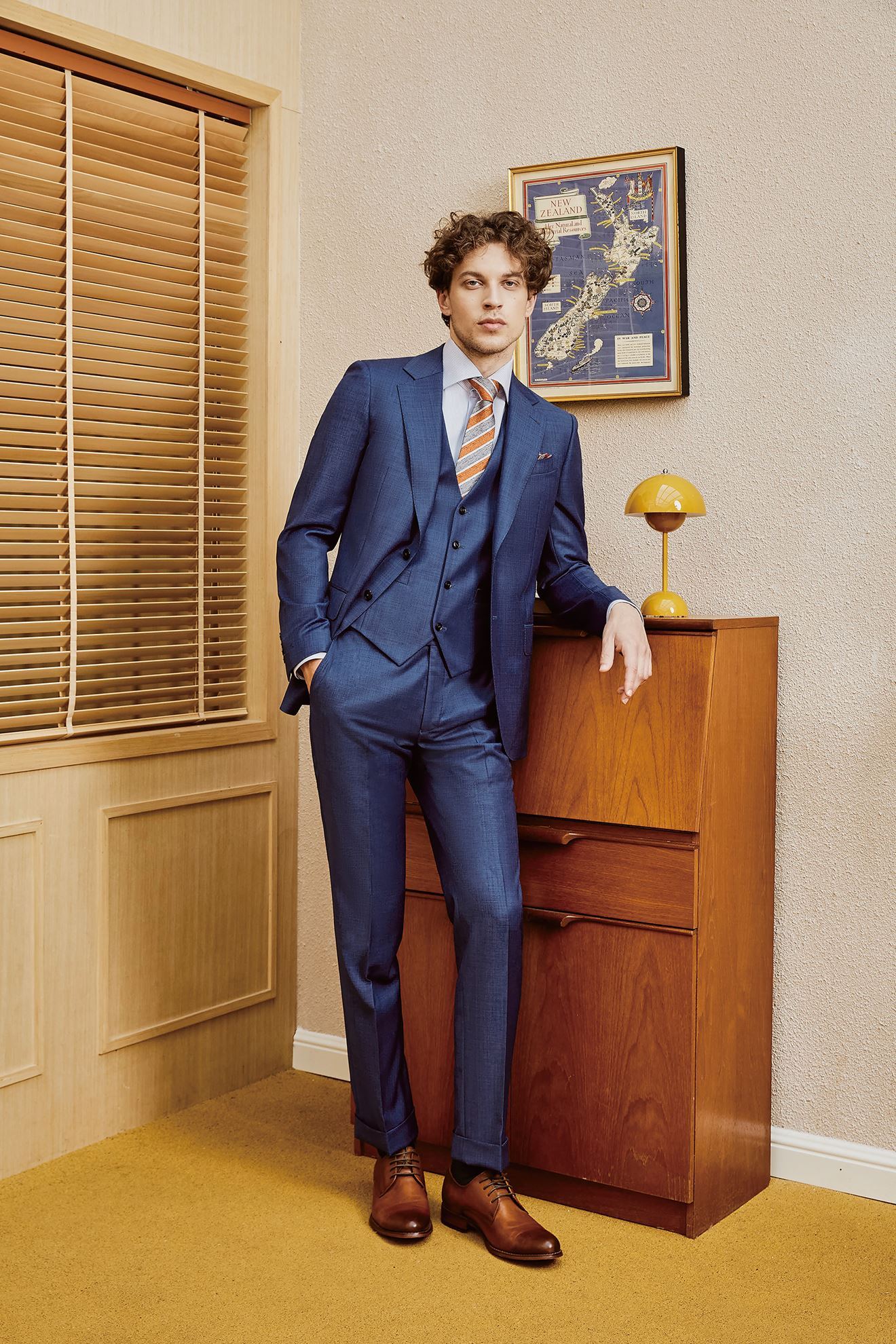 Picture of Petrol blue three piece suit